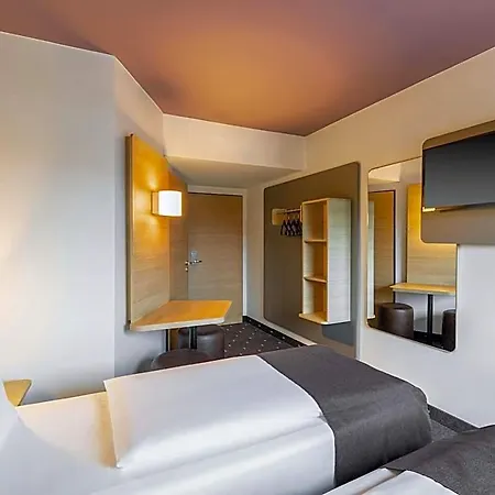 B&B Hotel Moenchengladbach Hotell 3*