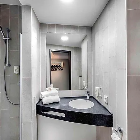 Hotell B&B Hotel Moenchengladbach