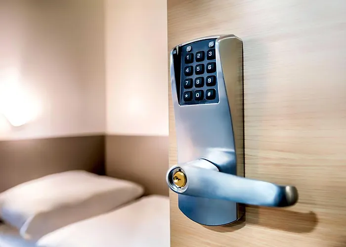 B&B Hotel Moenchengladbach 3*